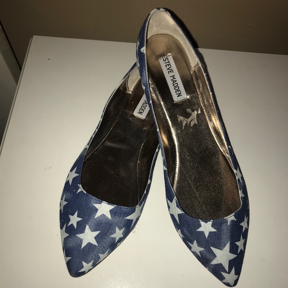 Steve Madden Shoes - NWOT💜STEVE MADDEN💜”HAANNA” Stars Flats / Loafers